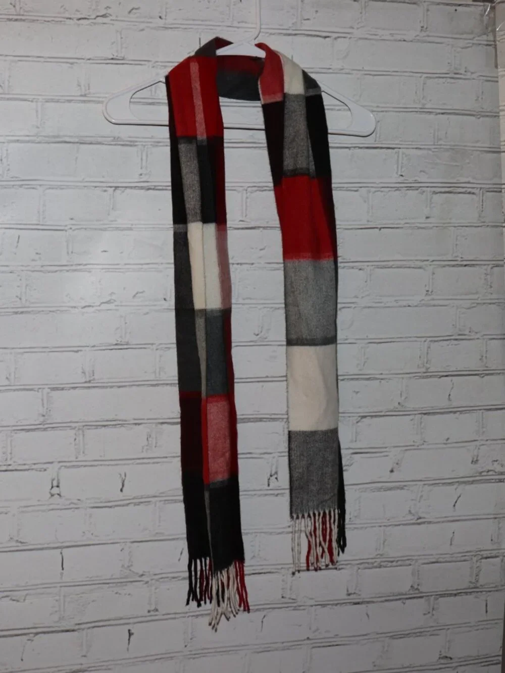 🧣✨ V. Fraas Cashmink Colorblock Scarf · 11